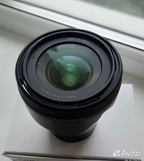 Объектив Sigma 16mm f 1.4 sony e