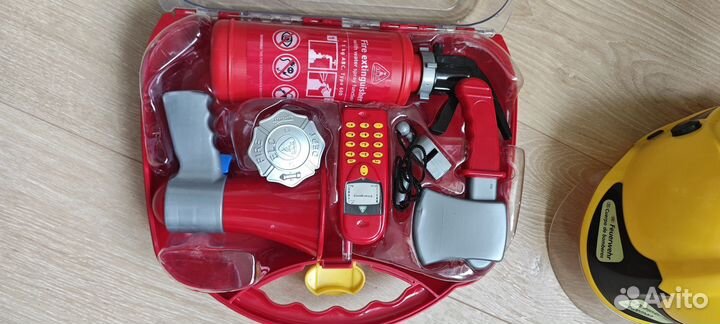 Детский игровой набор пожарного с шлемом