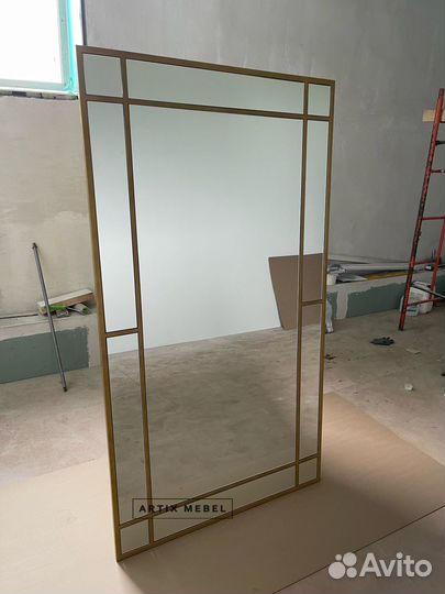 Зеркало в раме Reflection