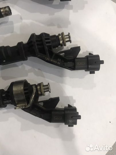 Топливная форсунка Ford Volvo S60 2 Escape 3 Focus