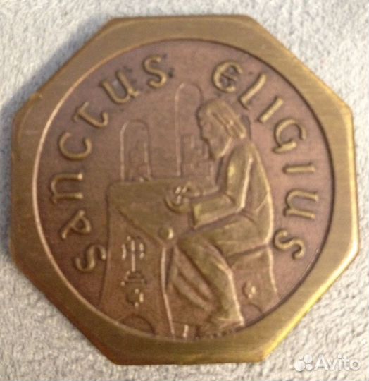 Очень редкий жетон-монета покровитель нумизматов