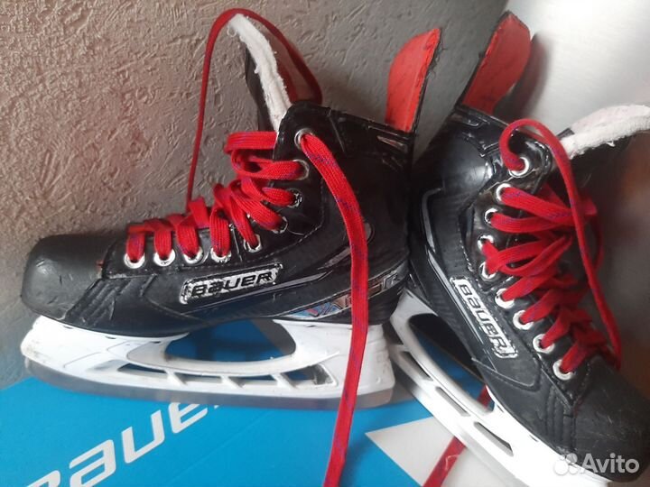 Хоккейные коньки bauer vapor