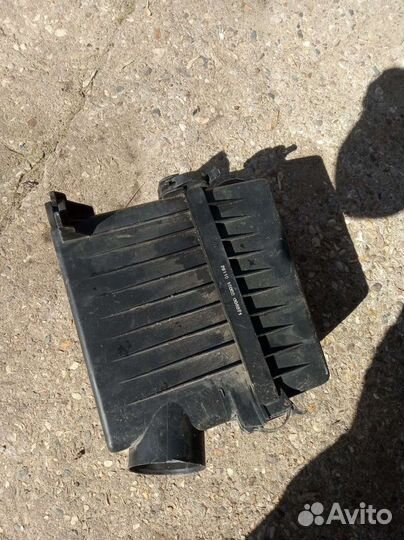 Корпус воздушного фильтра Киа Рио 2