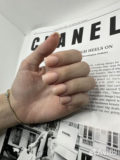 Маникюр педикюр