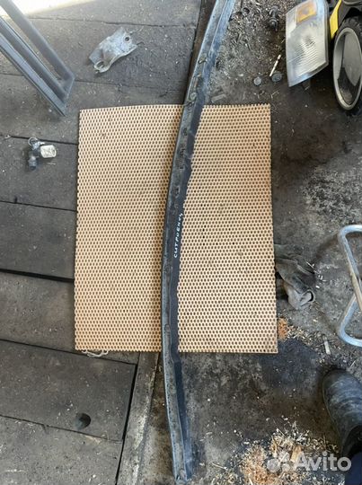 Усилитель жабо планка citroen c4 b7