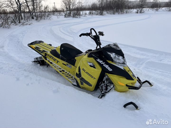 BRP SKI-DOO summit T3