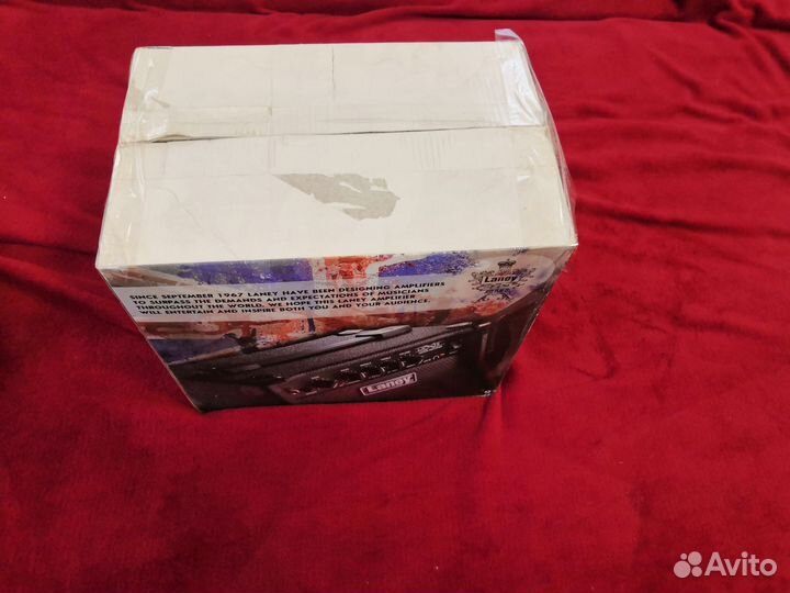 Гитарный комбоусилитель