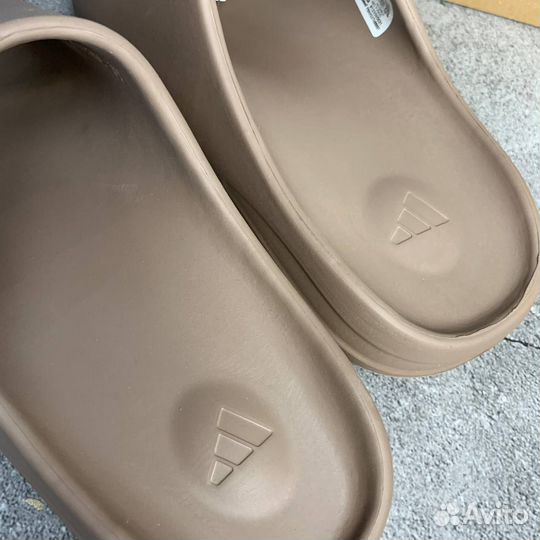 Adidas Yeezy Slide 