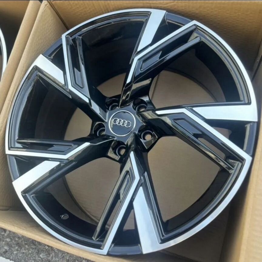 Литые диски Audi 8×R18 5×112