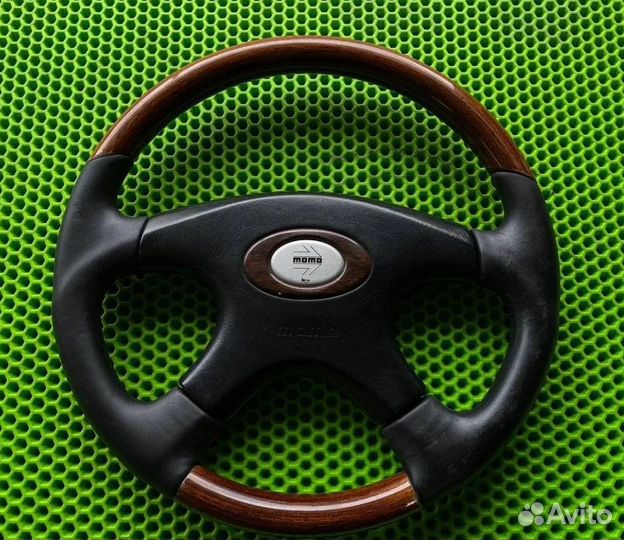 Оригинальный руль momo с деревом
