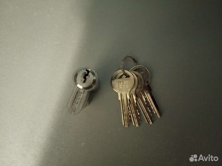 Замок врезной