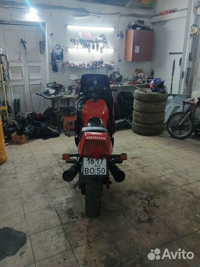 Хонда CBX 750f