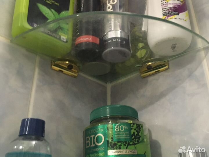 Полочка стеклянная для ванной комнаты