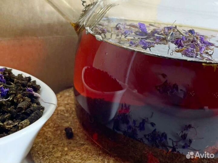 Иван-чай с цветами лето 2023-го, насыщенный