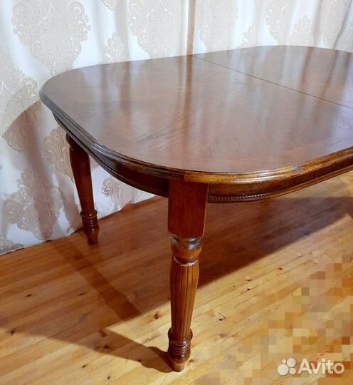 Стол Малайзия