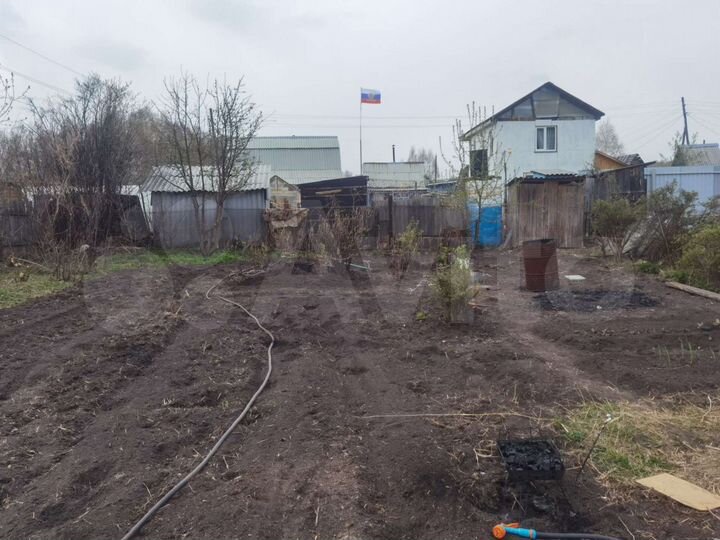 Дача 20 м² на участке 4 сот.