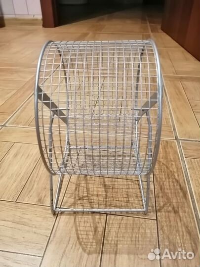 Колесо и поилка для джунгарского хомяка