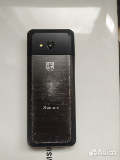 Philips Xenium E590