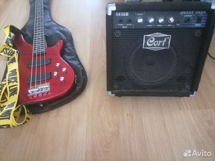 Басс гитара 4 струны v-glorify + комбик