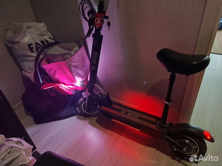 Самокат взрослый электрический бу