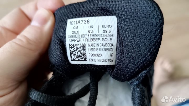 Кроссовки Asics