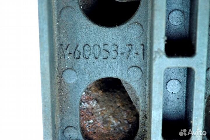 Подушка двигателя, задняя правая renault trucks Pr