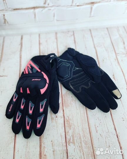 Мотоперчатки Suomy