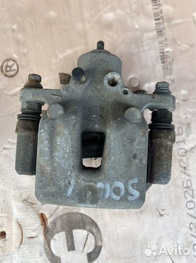 Суппорт задний правый Kia Soul 2