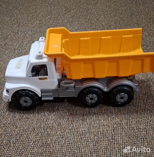 Машина буран, самосвал