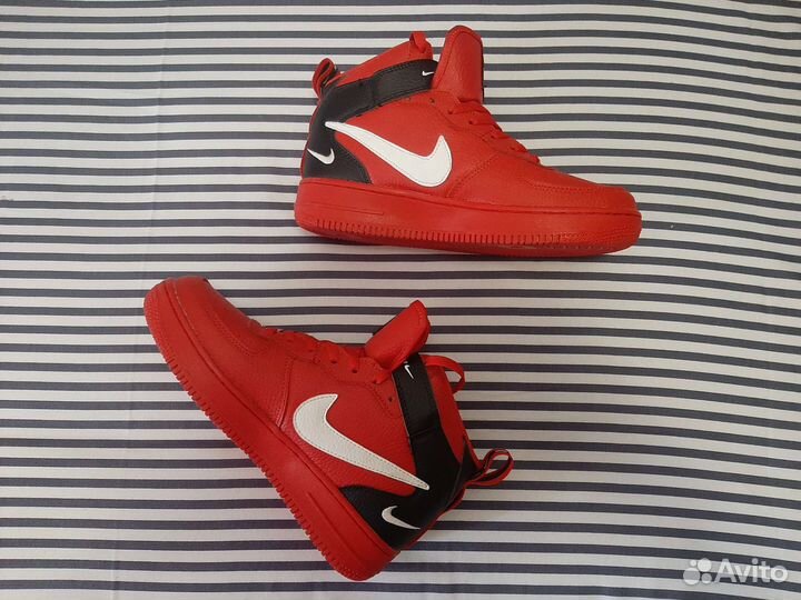 Красотки nike AIR