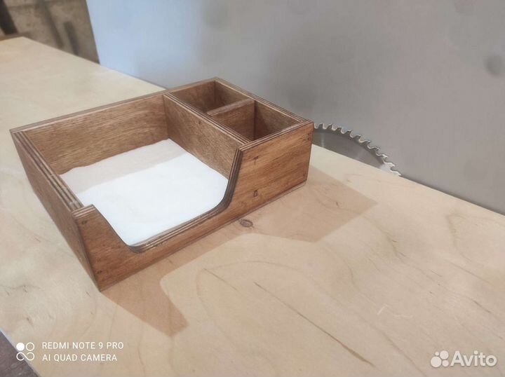 Салфетница из дерева