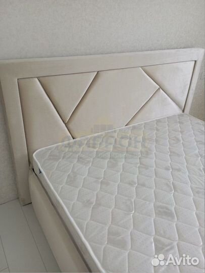 Кровать двуспальная Лофт Велюр