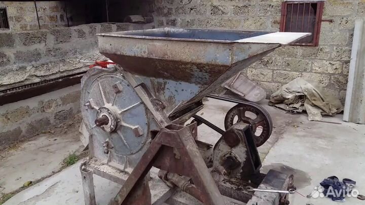 Зернодробилка СССР