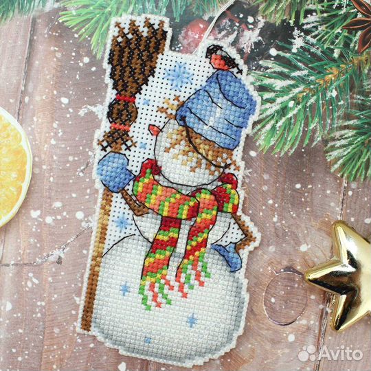 Р-318 Набор для вышивания на пластиковой канве мп