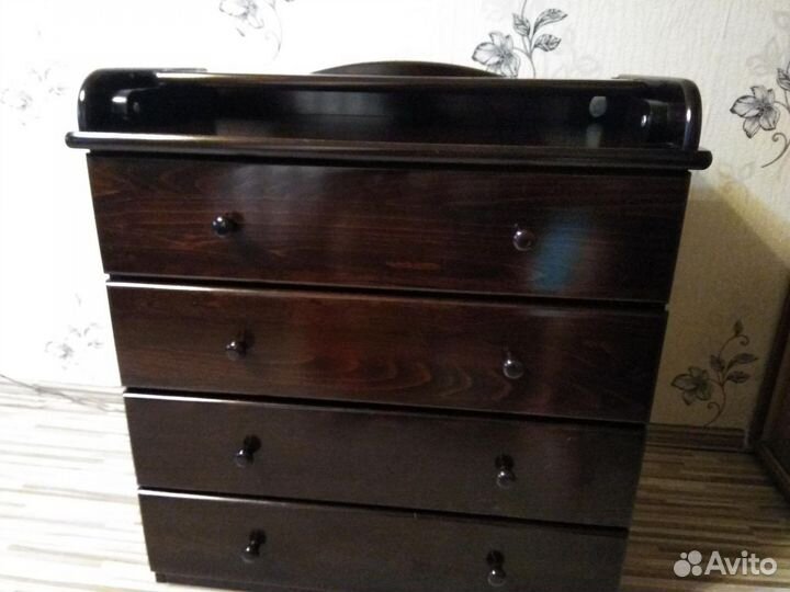 Кроватка/Комод/пеленальный столик