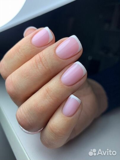 Мастер маникюра и педикюра