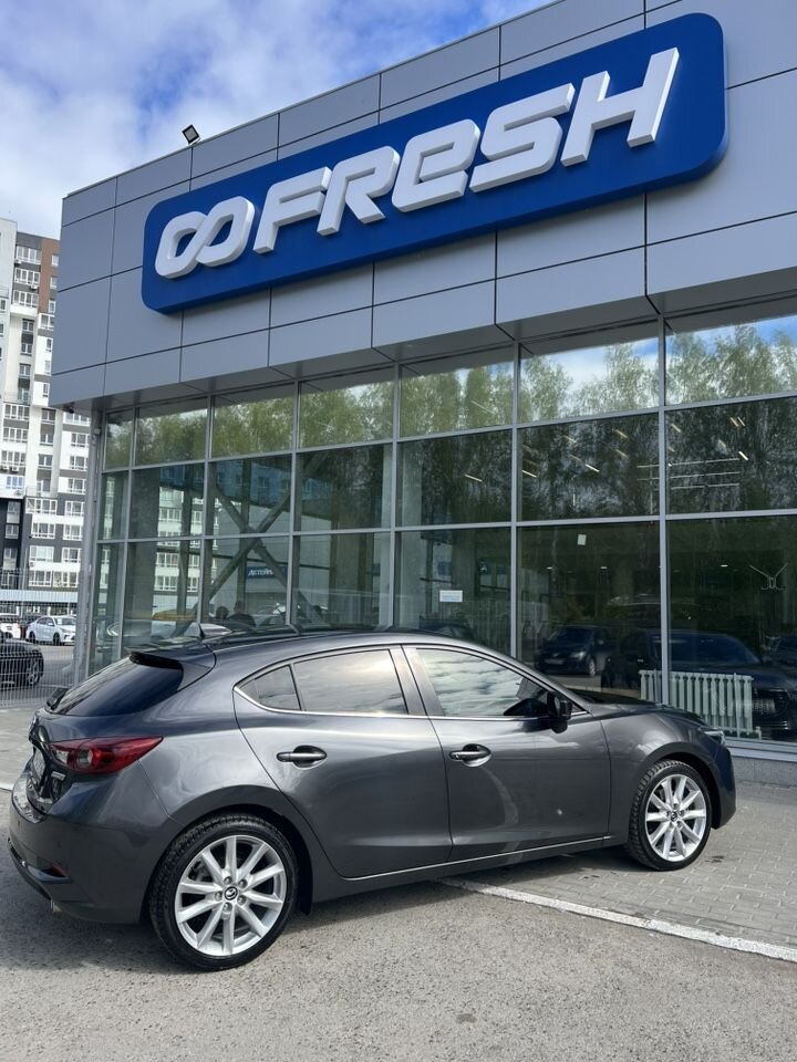 Mazda Axela: фото из отзыва