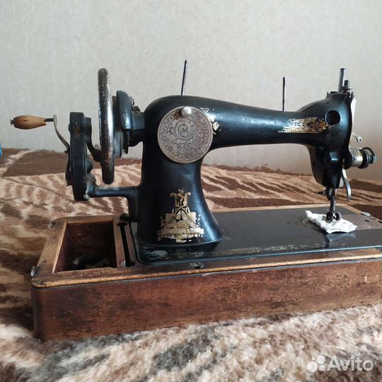 Швейная машина Singer