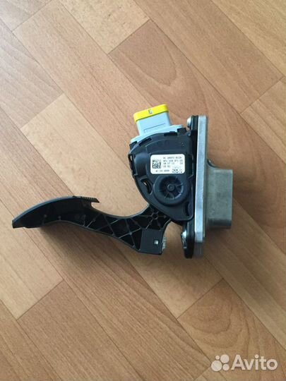 Педаль газа MAN