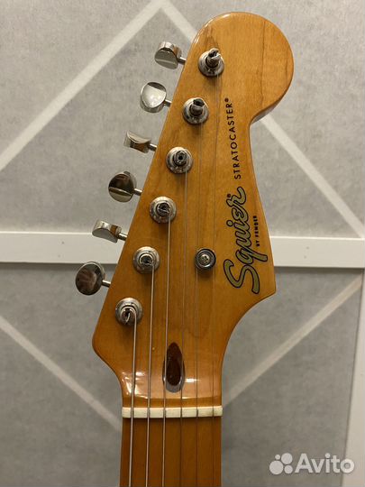 Электрогитара Squier Fender stratocaster vibe 50s