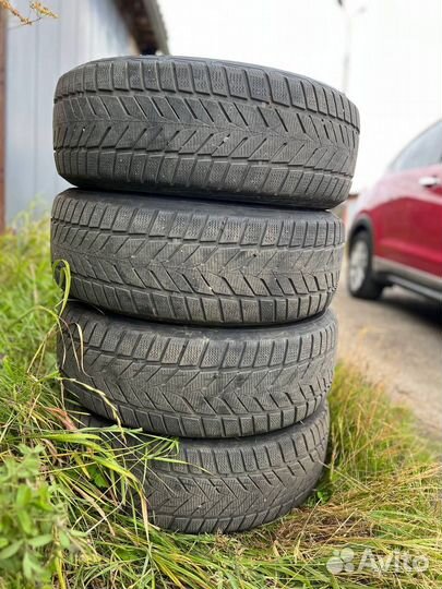 Vredestein Wintrac Xtreme S 215/60 R16