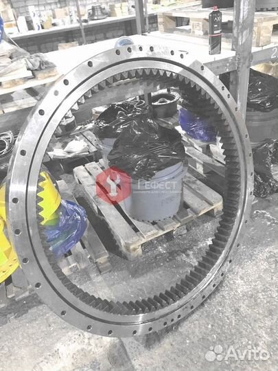 Поворотный круг Hitachi ZX200-E 9169646