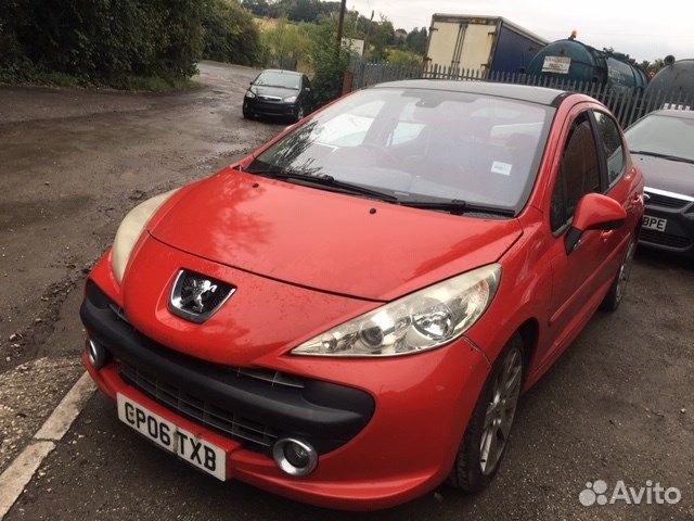 Разбор на запчасти Peugeot 207