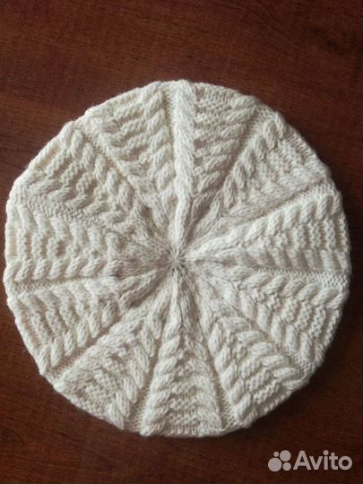 Берет новый фабричный