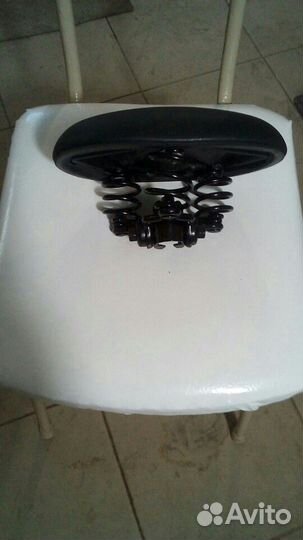 Сиденье велосипедное