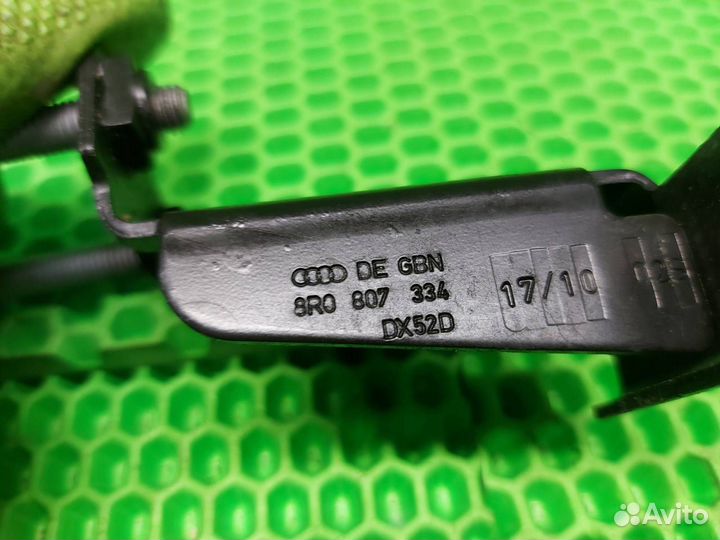 Кронштейн бампера передний правый Audi Q5 8R 8RB