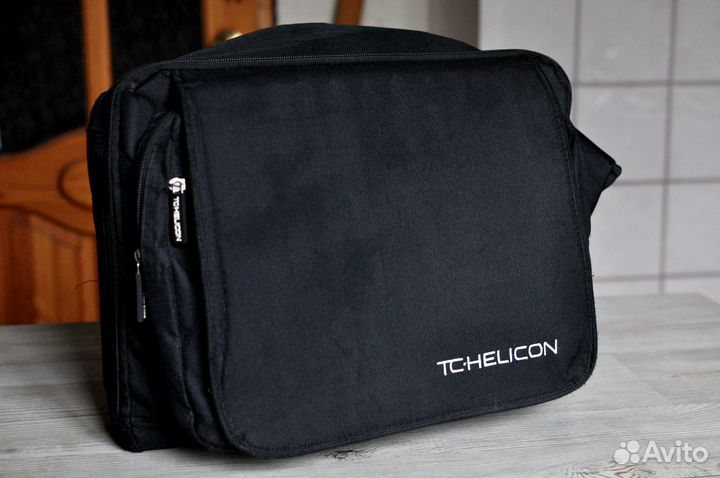 Вокальный процессор TC-Helicon Voicelive 2