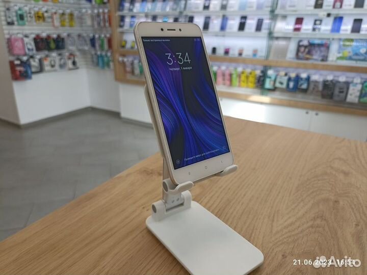 Смартфон Xiaomi Redmi 5 3/32Gb