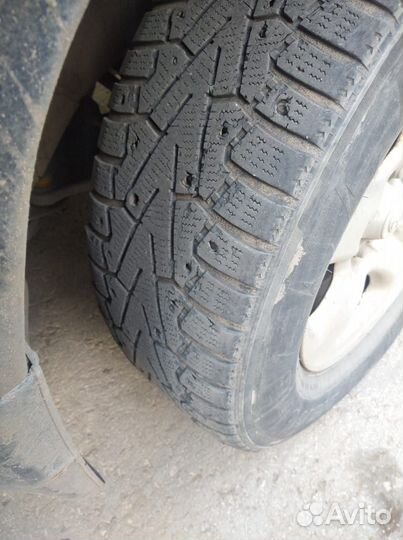 Nokian Tyres Hakkapeliitta 5 215/70 R16 100T
