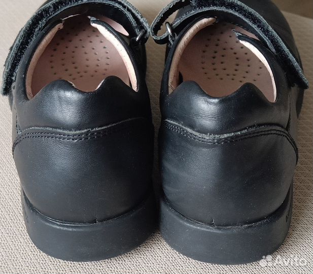 Туфли, босоножки, crocs для девочки р 34-35